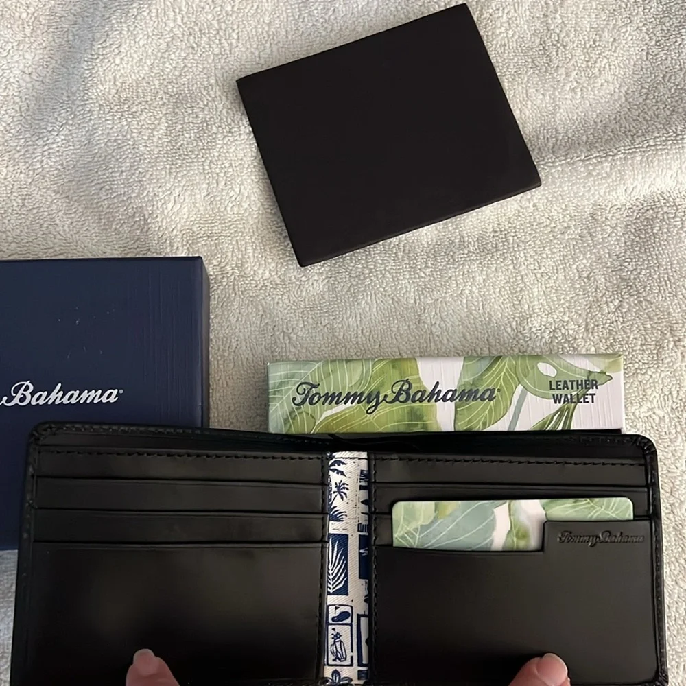 Tommy Bahama nib elegant